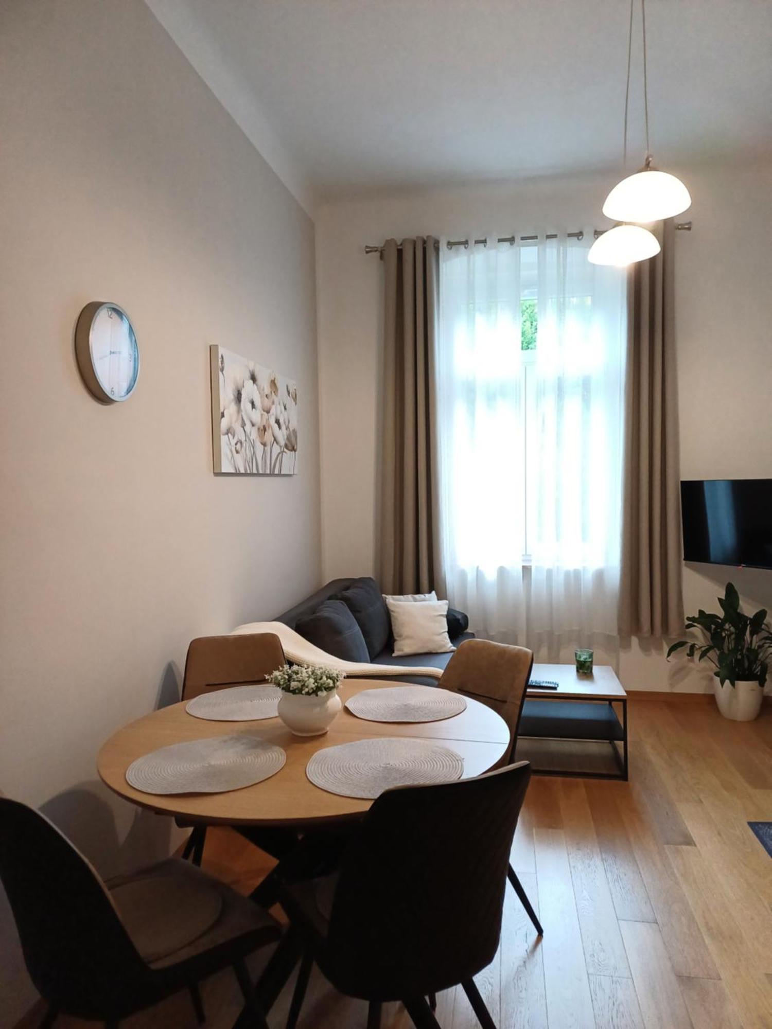 Apartment Zdenka - 100 M From The Beach Opatija Exterior photo